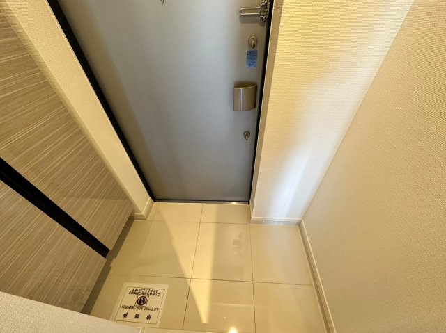 玄関　別部屋の写真です。