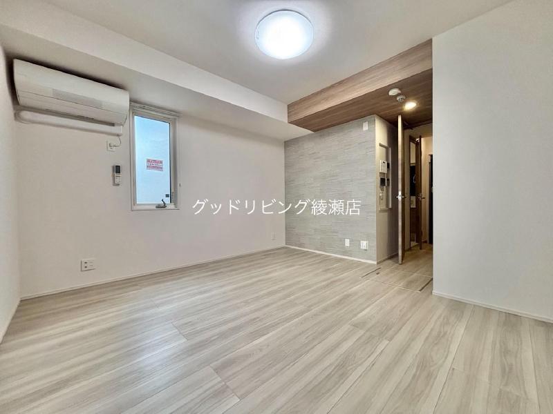 セレスティア西亀有の居間写真