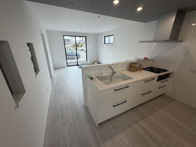 CASA上中居 C棟の居間写真