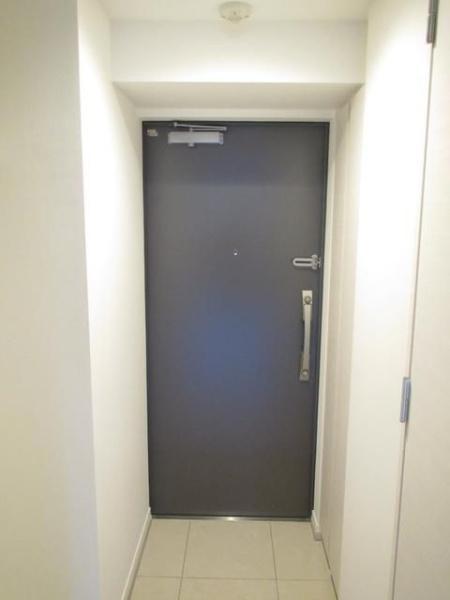 玄関　別部屋の参考写真です。
