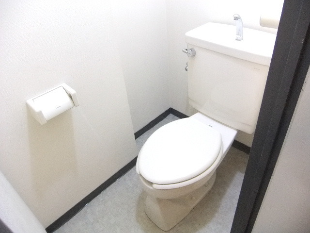 トイレ　※別部屋参考写真