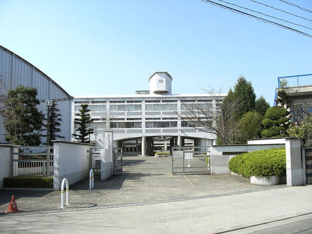 高校・高専　大阪府立茨木高等学校（高校・高専）まで837m
