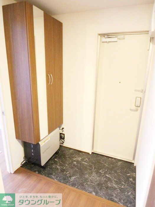 玄関　★お部屋探しは株式会社タウンハウジング東京まで★