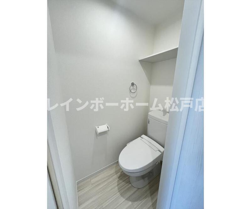 トイレ　落ち着いたトイレです
