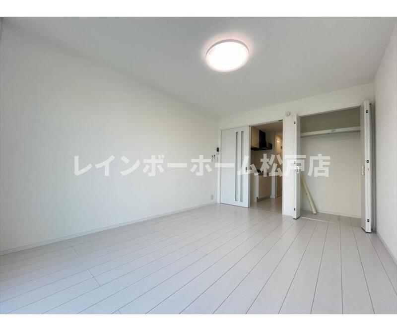 その他部屋・スペース　明るい色調の室内です