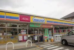 コンビニ　ミニストップ 名古屋山花町店（コンビニ）まで446m