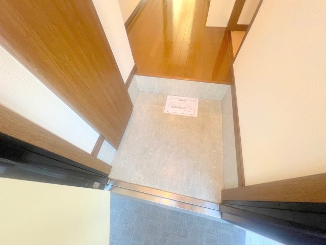 玄関　素敵な玄関は毎朝あなたを元気に送りだしてくれますよ。