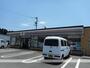 コンビニ　セブンイレブン（コンビニ）まで698m