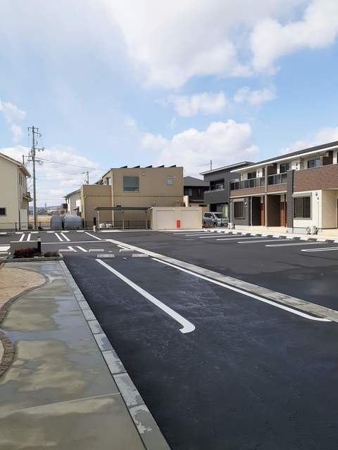 駐車場　駐車場