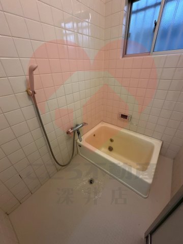 大阪狭山市茱萸木7丁目戸建の風呂写真