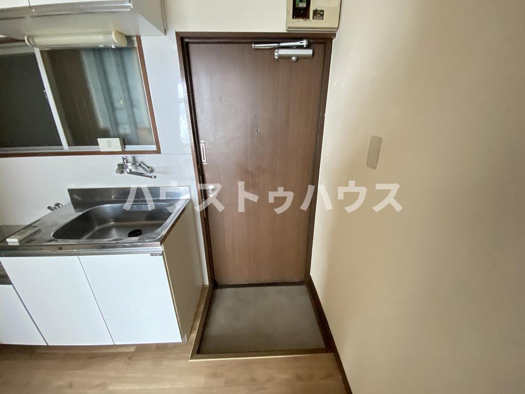 松本コーポの玄関写真
