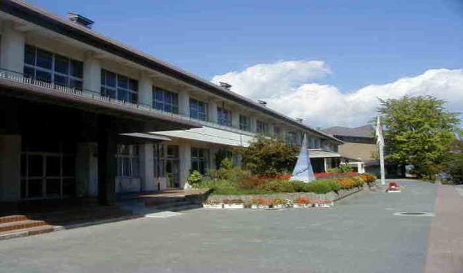 小学校　花巻市立花巻小学校（小学校）まで1597m