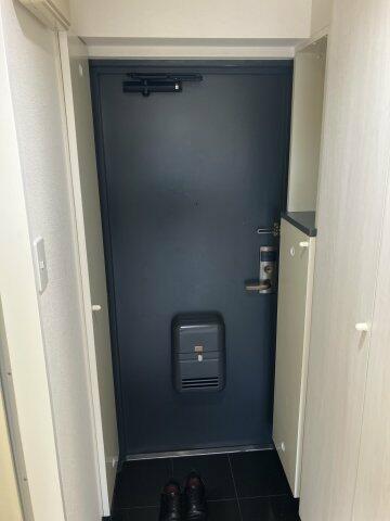 東京メトロ東西線 南行徳駅 徒歩14分 4階建 築37年の玄関写真