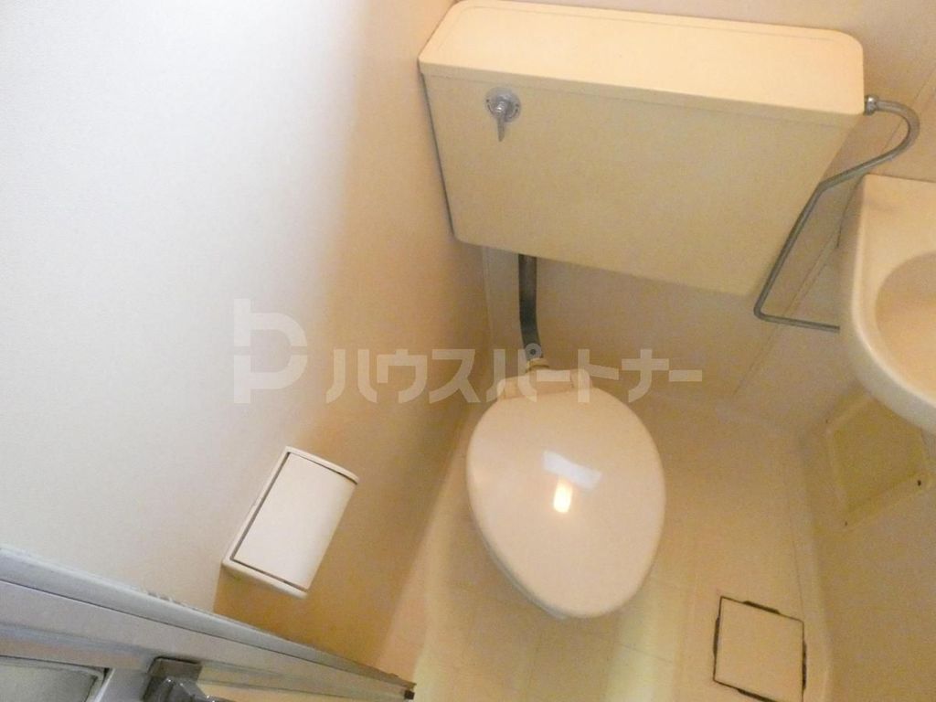 ＪＲ総武線快速 船橋駅 徒歩16分 2階建 築38年のトイレ写真