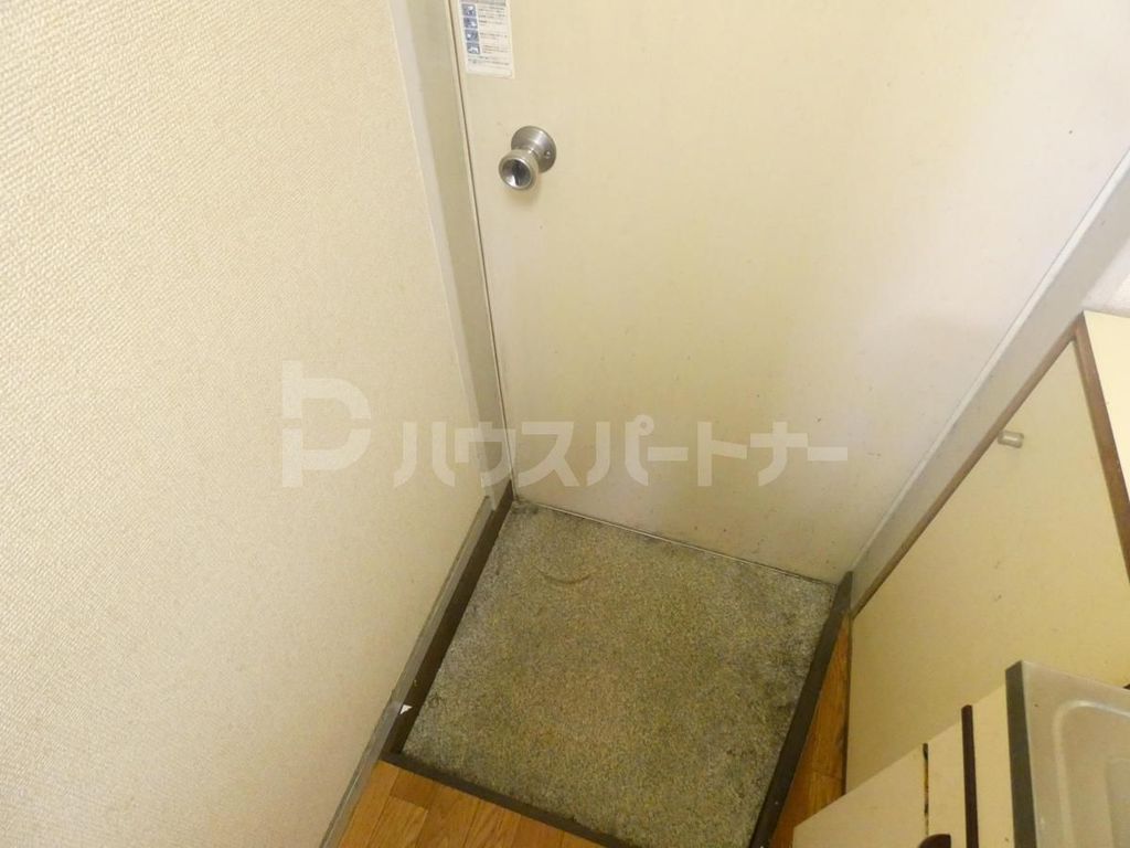 ＪＲ総武線快速 船橋駅 徒歩16分 2階建 築38年の玄関写真