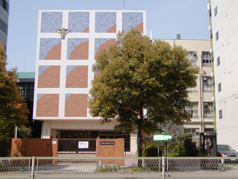 高校・高専　大阪市立扇町総合高校（高校・高専）まで196m