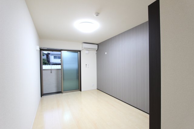 ヴァンクール吹屋の居間写真