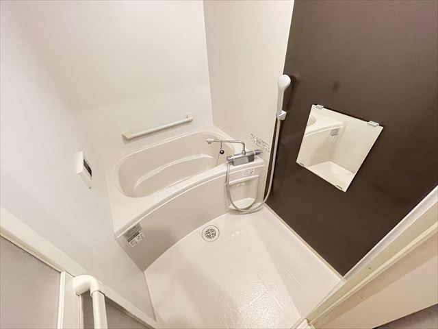 バス・シャワールーム　バス・シャワールーム