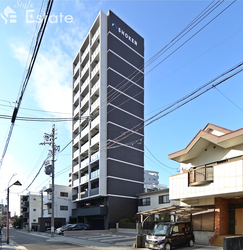 名古屋市千種区内山のマンションの建物外観