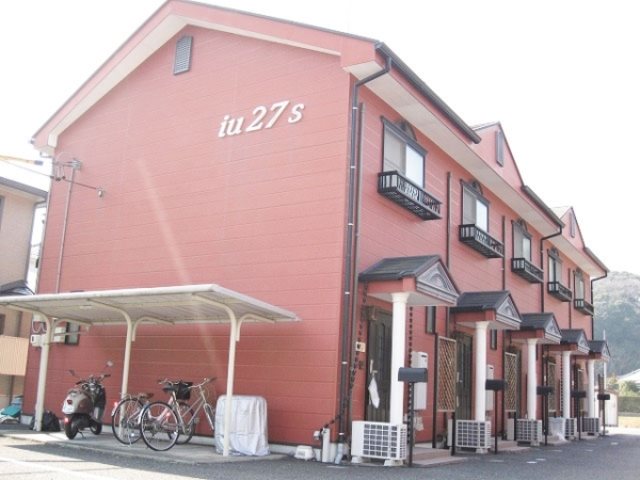 iu27Nの建物外観