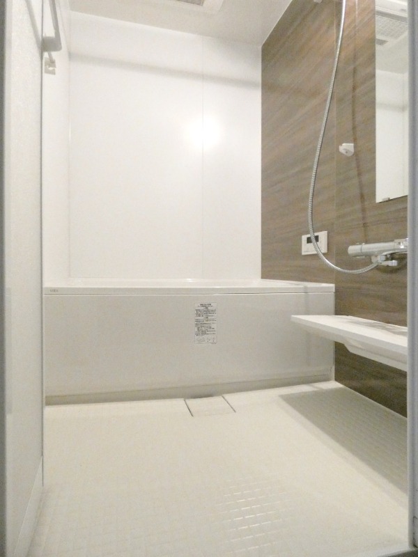 バス・シャワールーム　図面と現状に相違がある場合には現状を優先