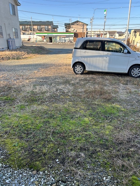 【コーポなんぶ C棟の駐車場】