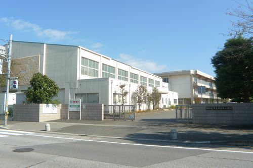 【サニーコートBの小学校】