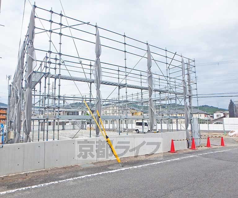 京都市北区西賀茂北川上町のアパートの建物外観