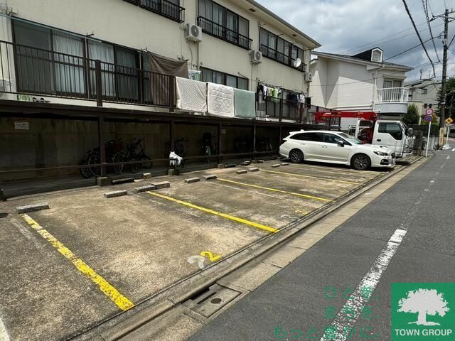 【大田区久が原のアパートの駐車場】