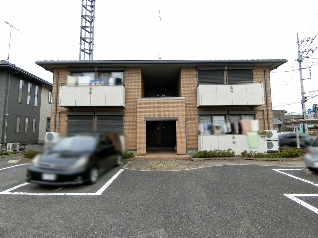 下野市花の木のアパートの建物外観