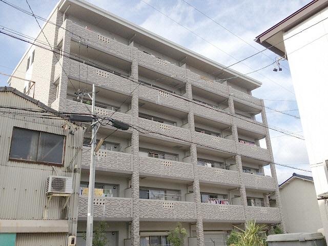 名古屋市南区豊田のマンションの建物外観