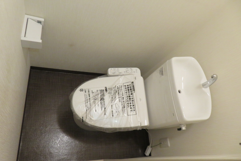 トイレ　ウォシュレット新調　風呂とは別