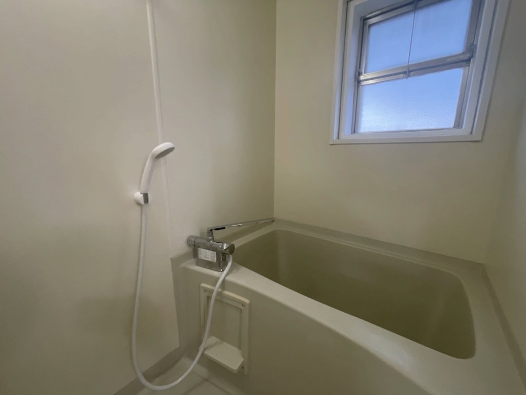 バス・シャワールーム　別部屋参考写真