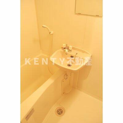 洗面設備　使いやすい洗面所です