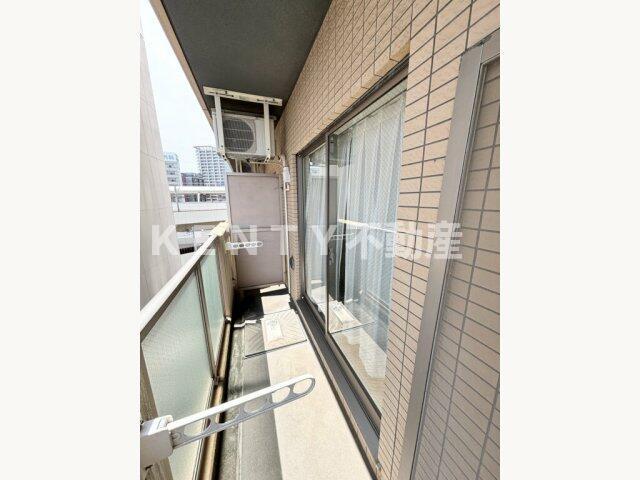 バルコニー　開放的で明るい空間を演出してくれるバルコニーです