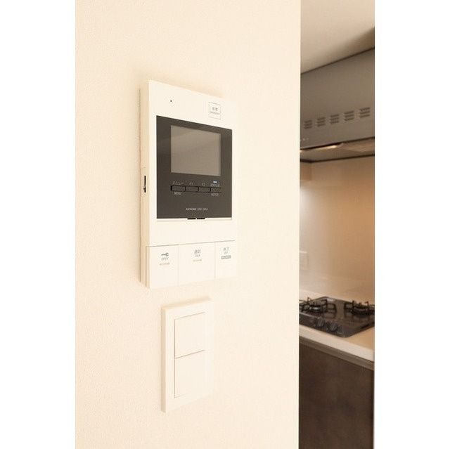 セキュリティ　☆安心のTVモニター付きインターホン☆