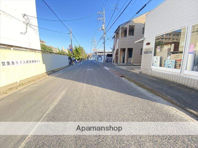 その他　前面道路（その他）まで0m