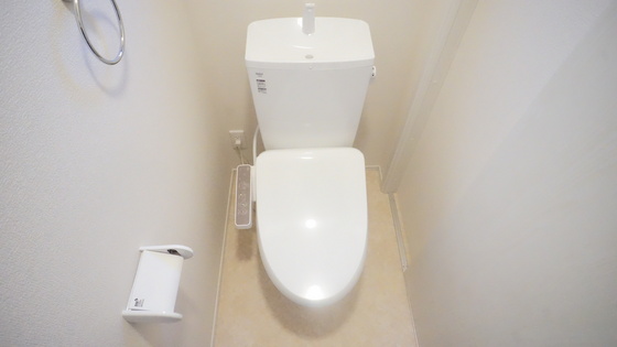 トイレ　シャワー付きトイレ