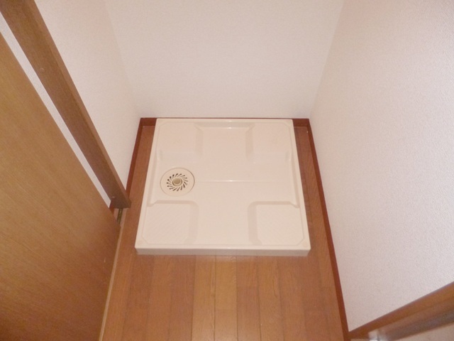 その他設備　洗濯機置き場あります。