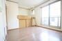 居室・リビング　明るいお部屋です
