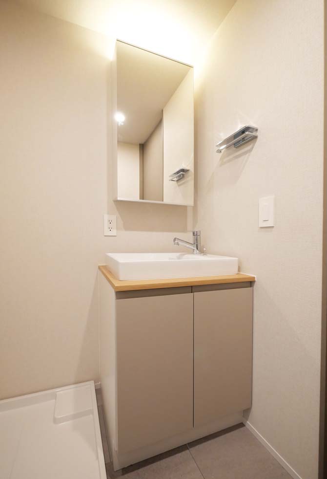 洗面設備　おしゃれな内装です