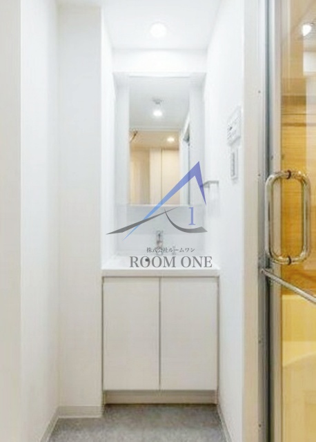 洗面設備　独立洗面台です。