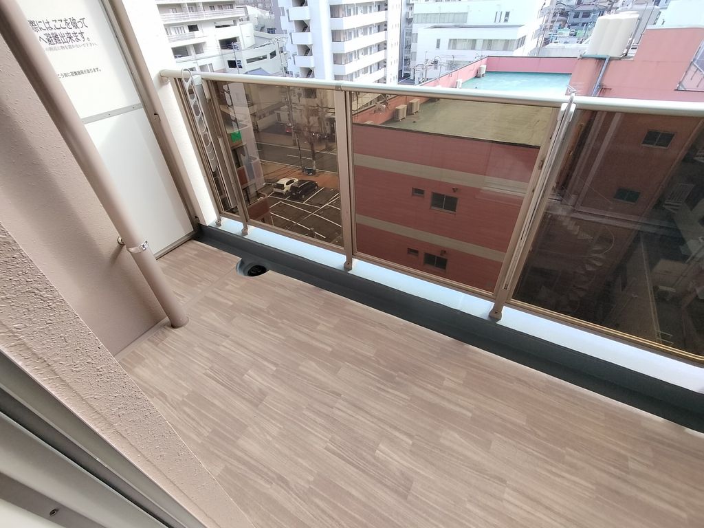 バルコニー　バルコニー