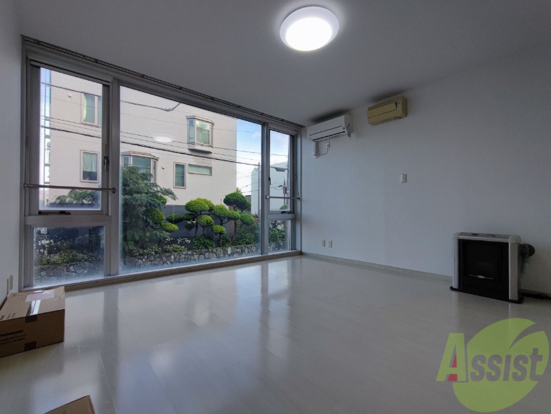 居室・リビング　広くてキレイなＬＤＫが広がっていて、充実した生活が送れそう。