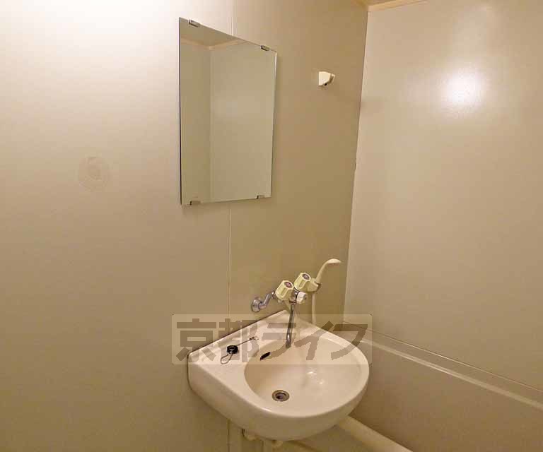 洗面設備　洗面台です。