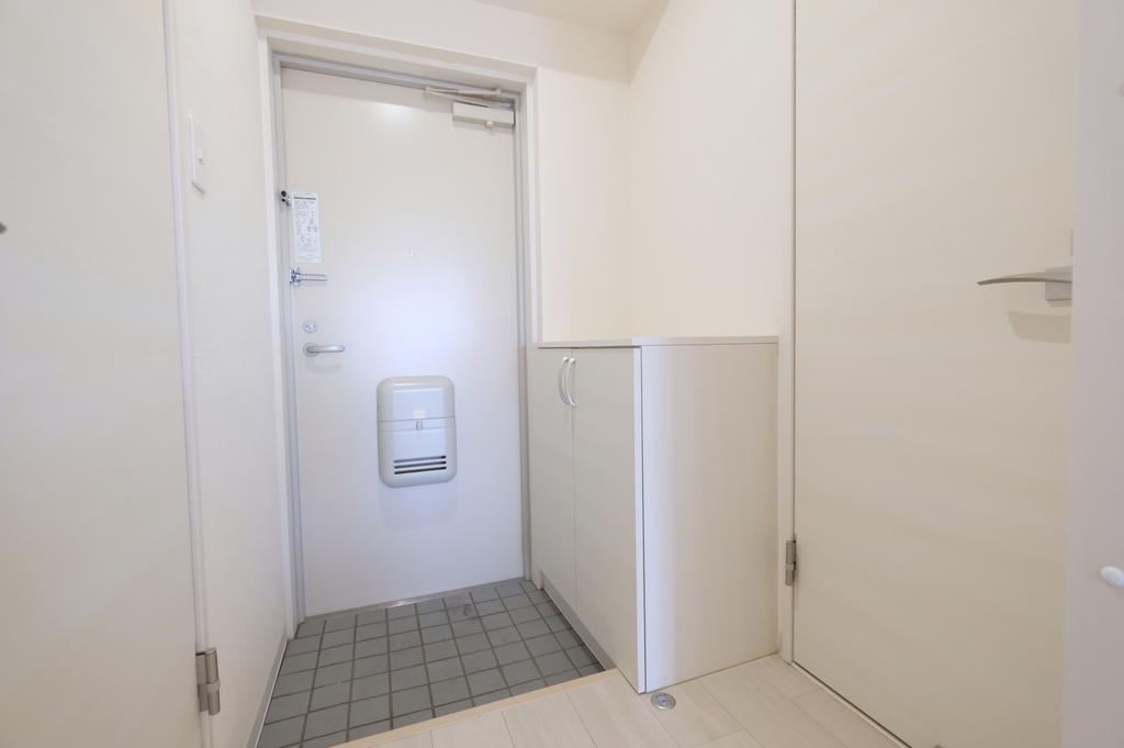 玄関　写真は別室です