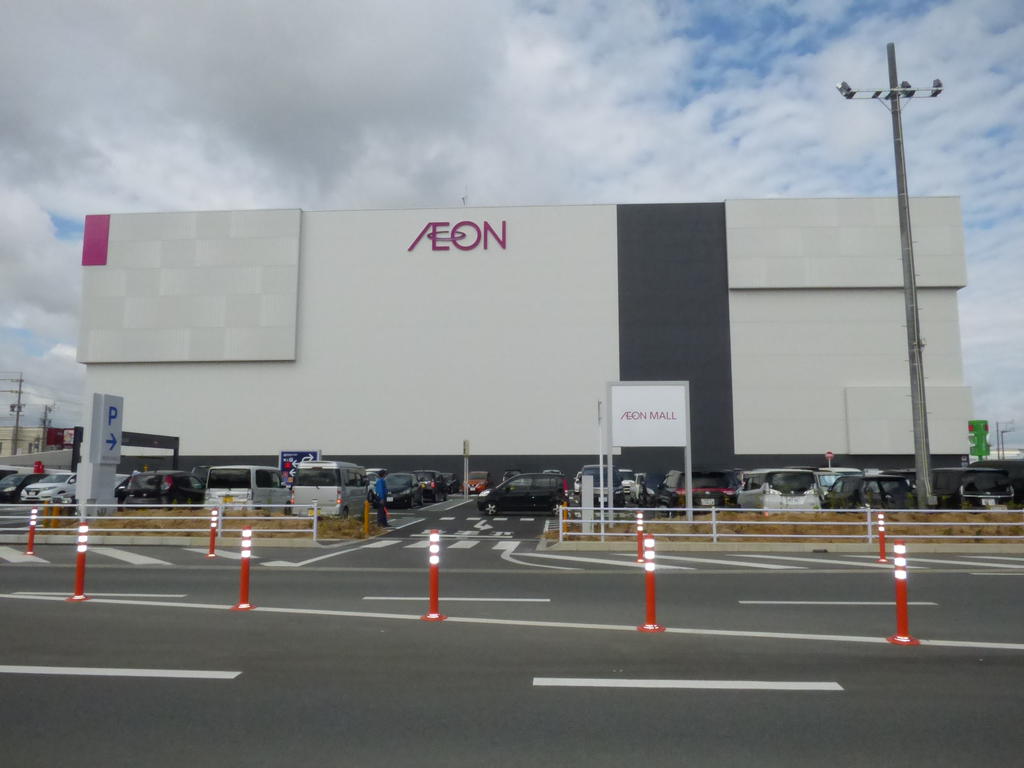 ショッピングセンター　イオンモール津南（ショッピングセンター）まで560m