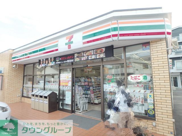 コンビニ　セブンイレブン横浜日吉本町駅前店（コンビニ）まで20m