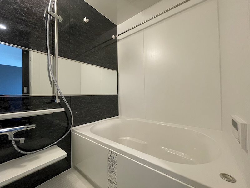 バス・シャワールーム　反転タイプ参考写真