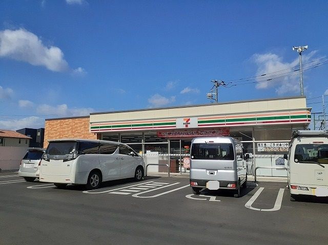 コンビニ　セブンイレブン飯能東町店（コンビニ）まで140m